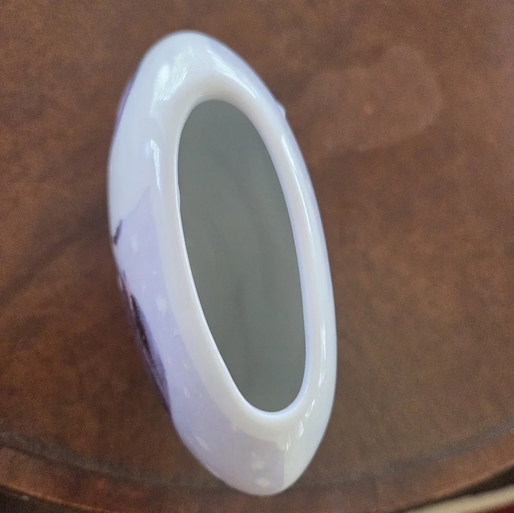 Ecklunds Ltd porcelain vase